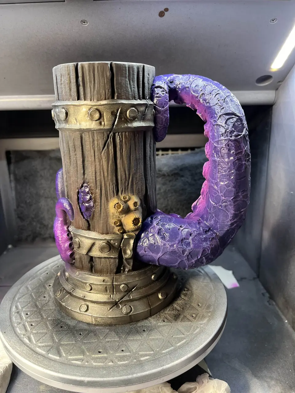 A closer view of the painted Cthulhu cup